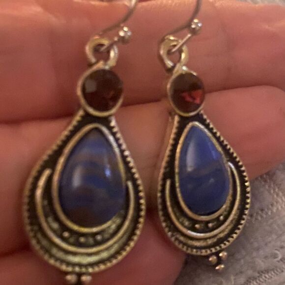 Jewelry - Elegant Blue and Silver Teardrop Earrings